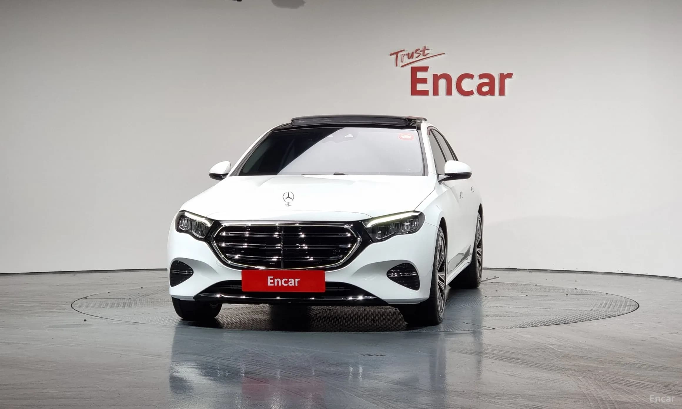 E-Class W214