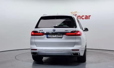 X7 (G07)