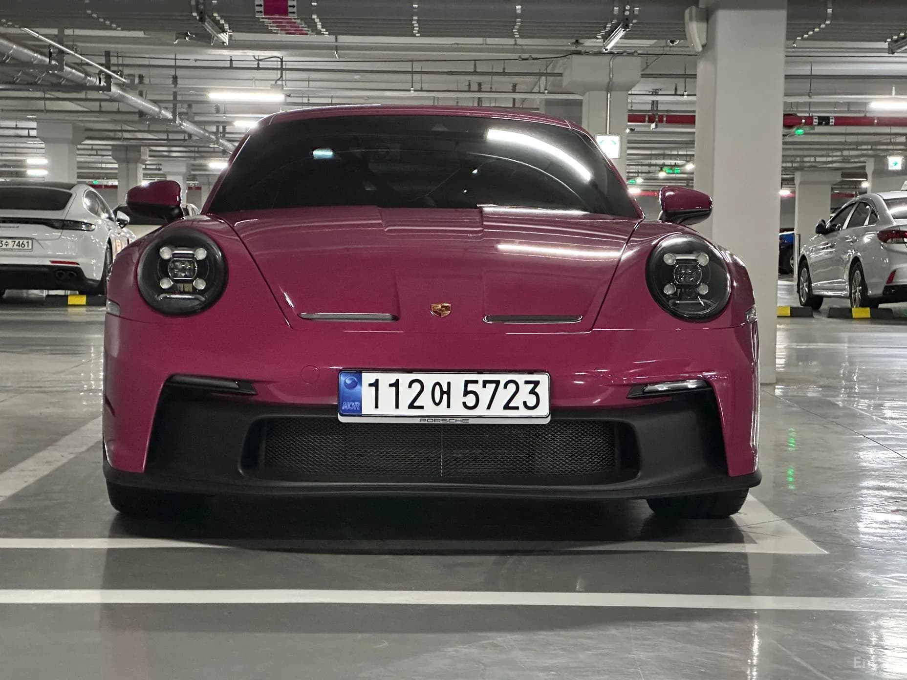911 (992)