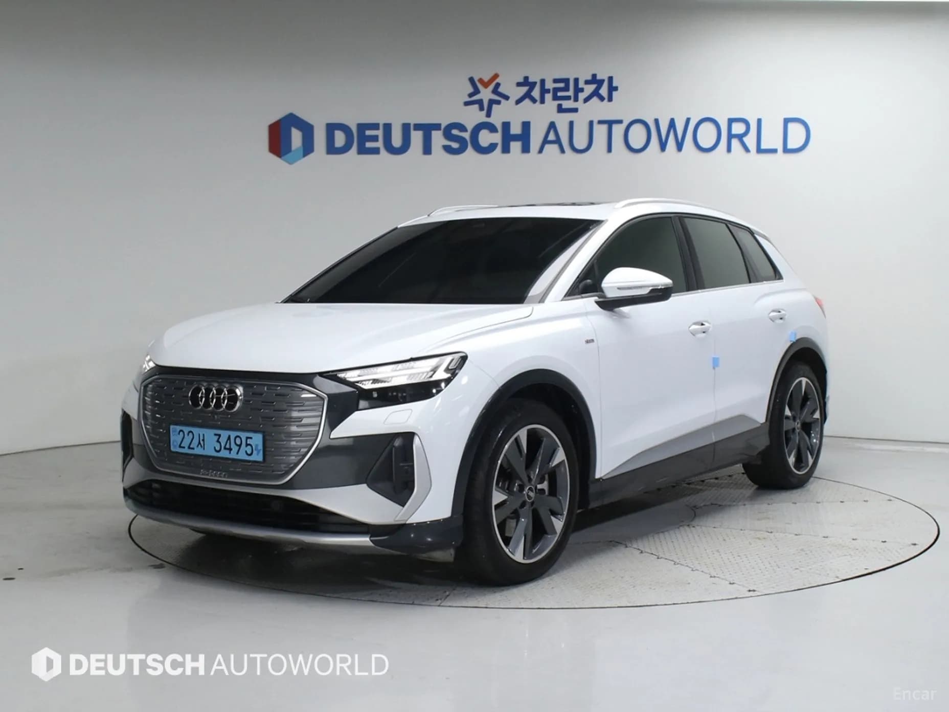 Q4 e-tron (F4)