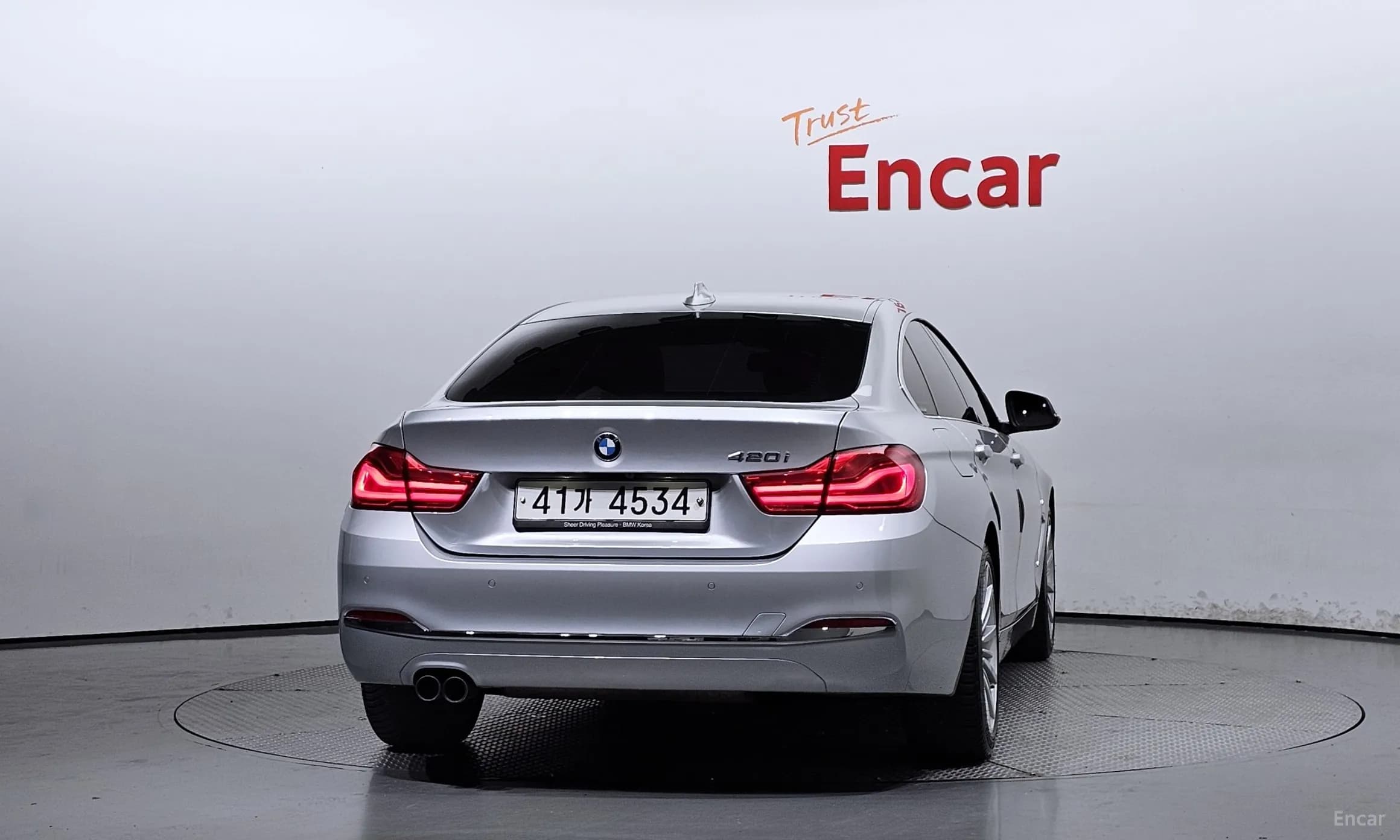 Series 4 (F32)