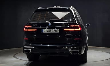 X7 (G07)