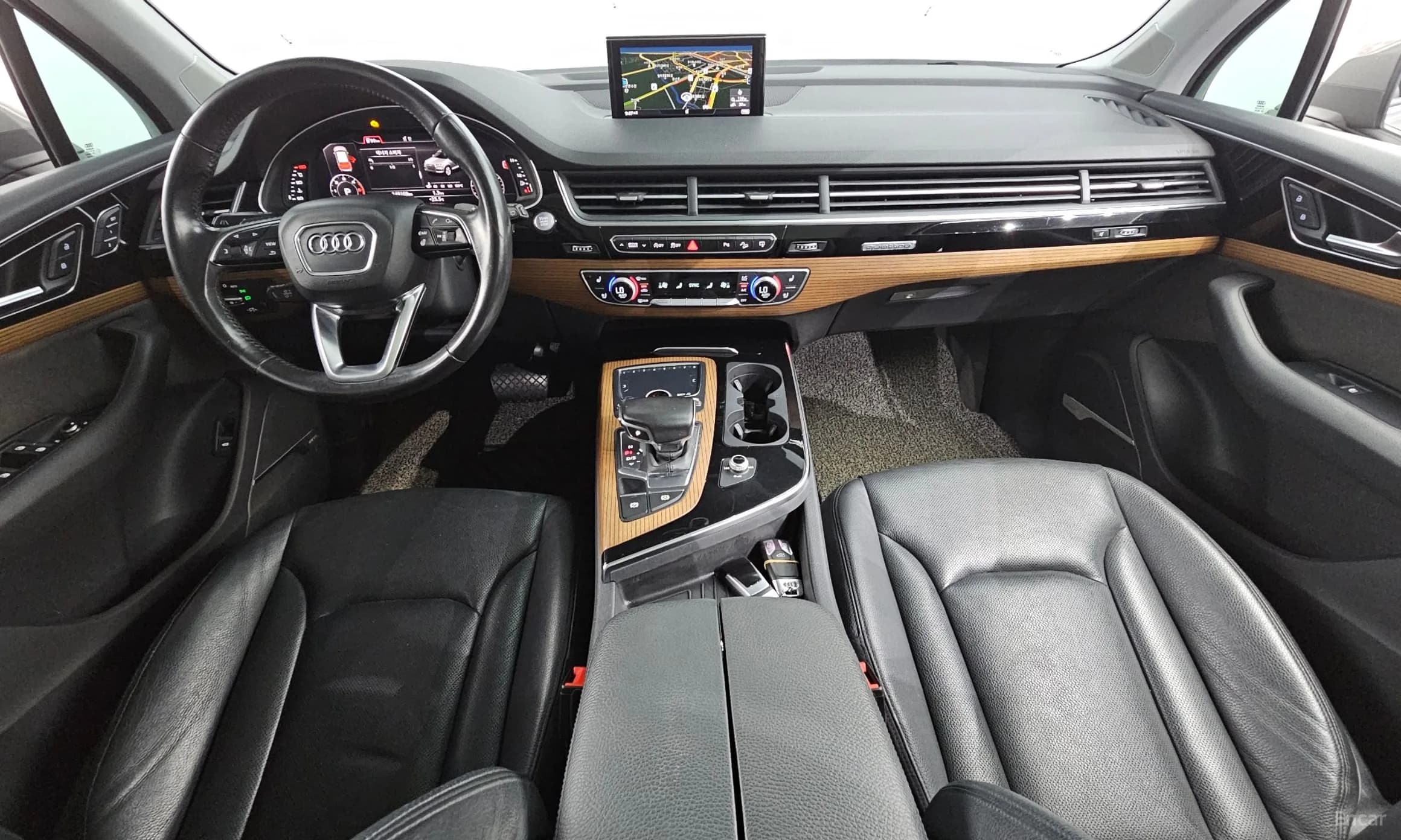 Q7 (4M)