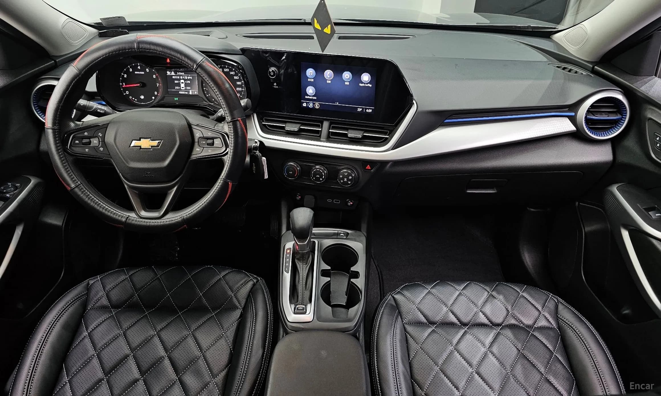 Trax Crossover
