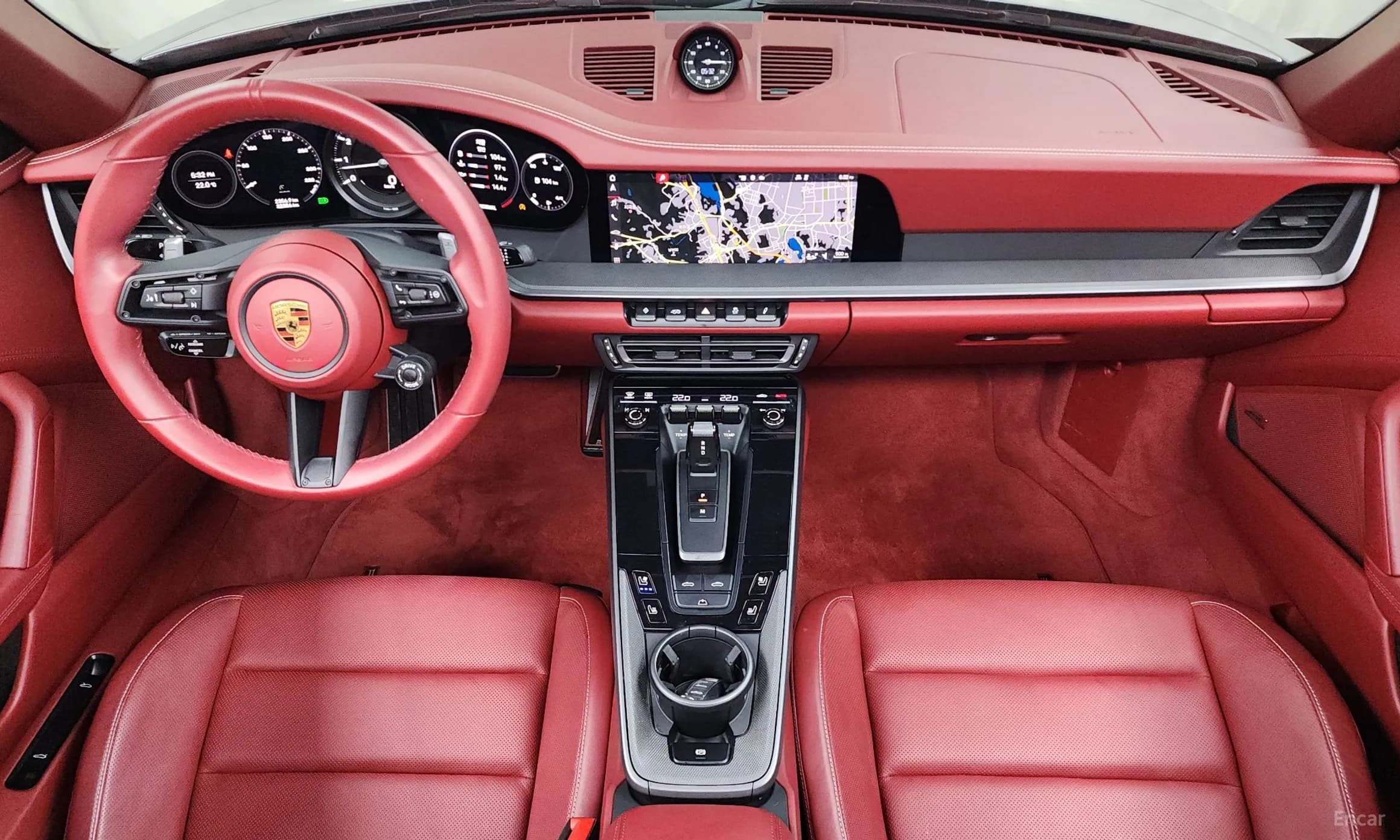 911 (992)
