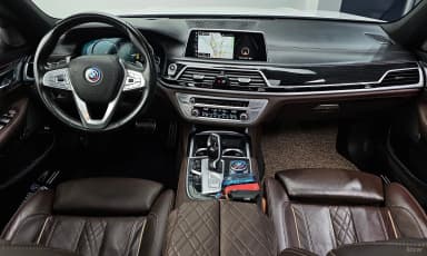 7 Series (G11)