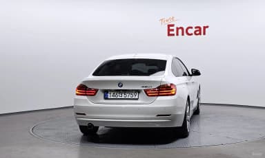 Series 4 (F32)