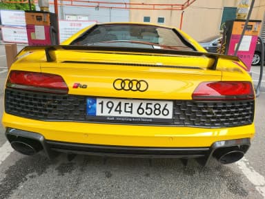 R8 (4S)