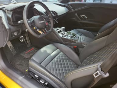 R8 (4S)