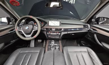 X5 (F15)