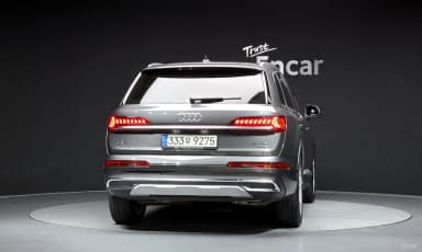 Q7 (4M)