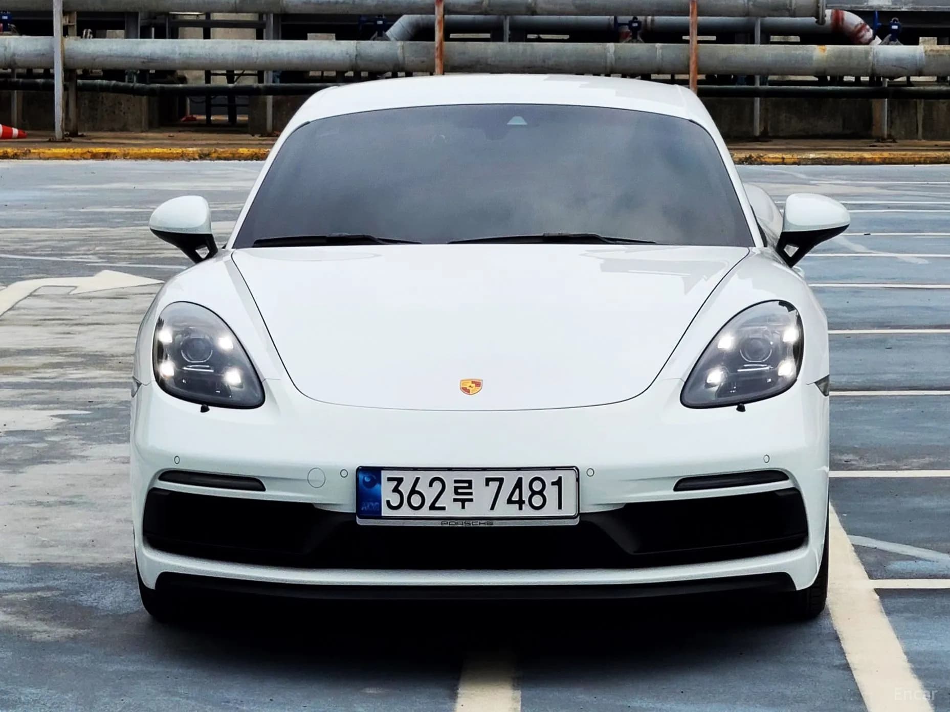 718 Cayman