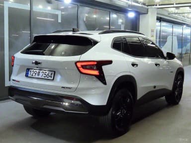 Trax Crossover