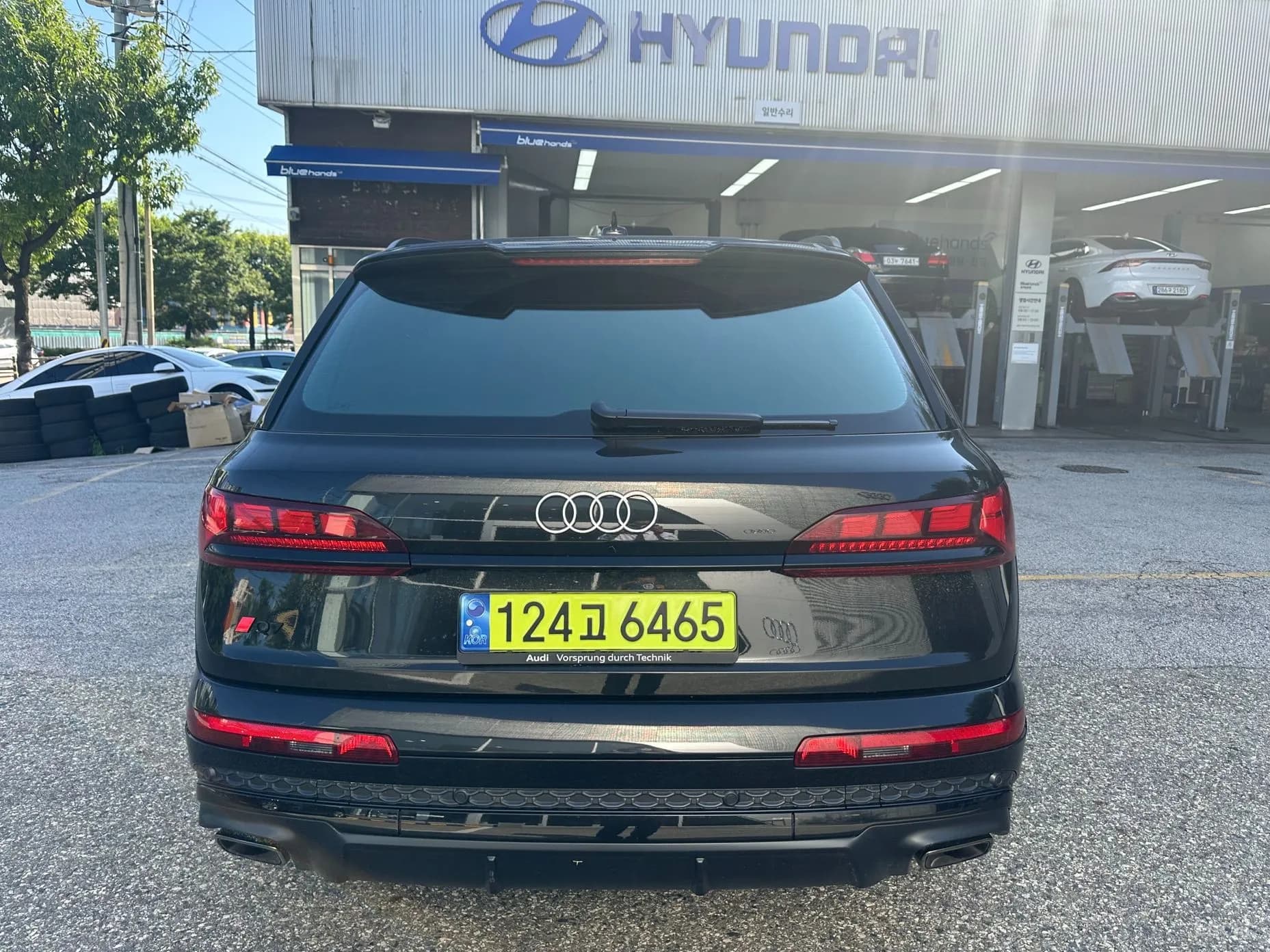 Q7 (4M)