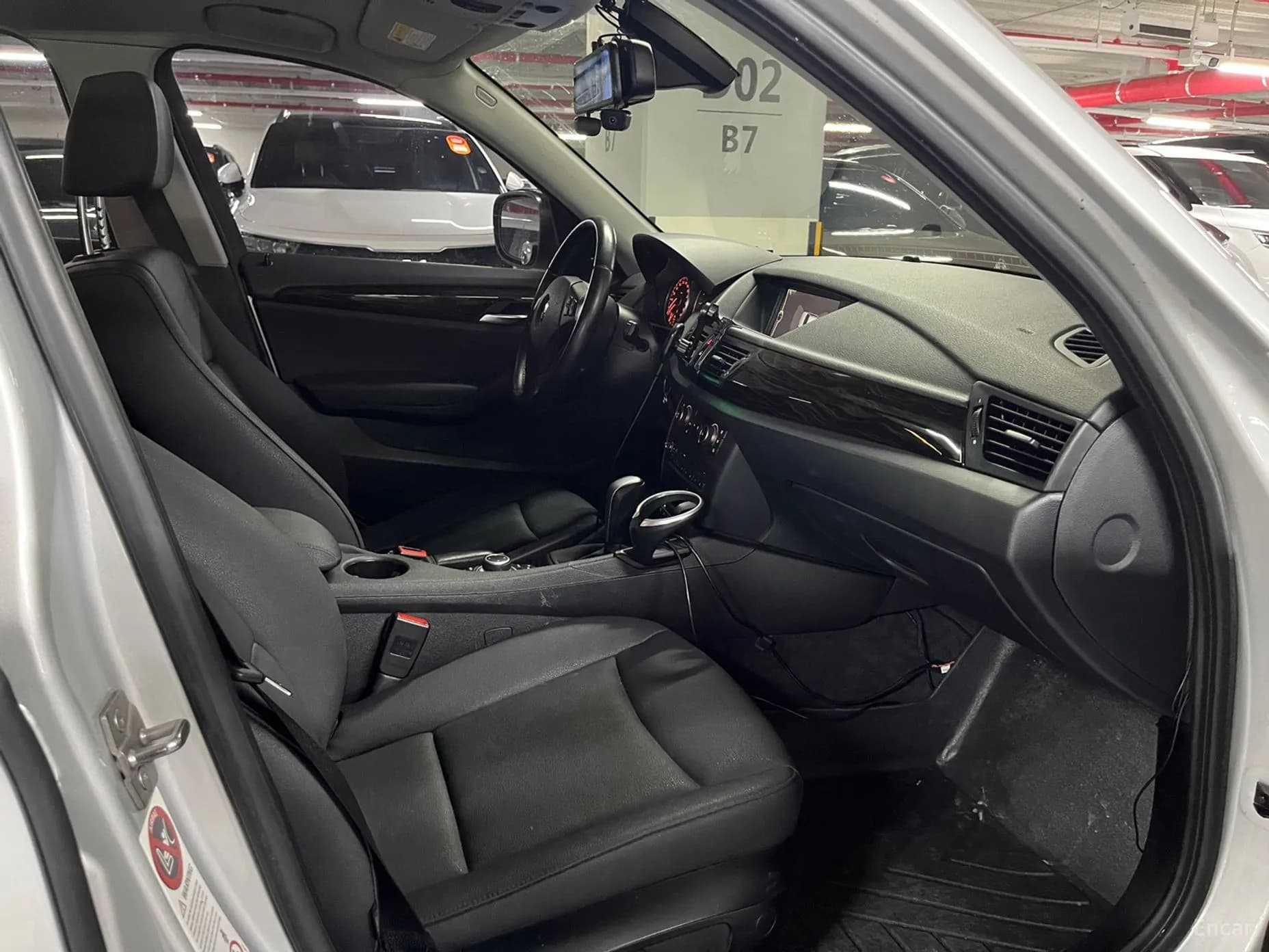 X1 (E84)