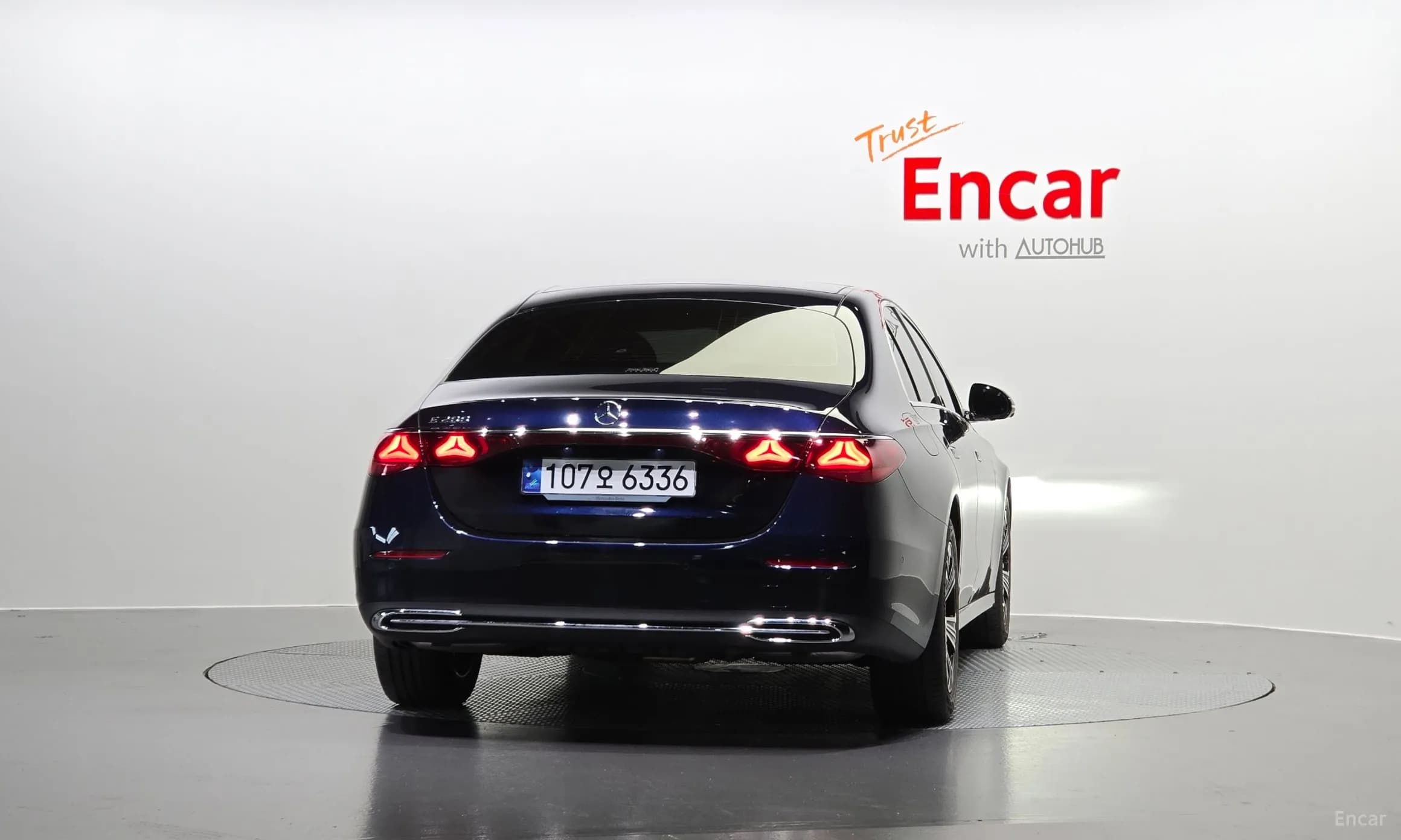 E-Class W214