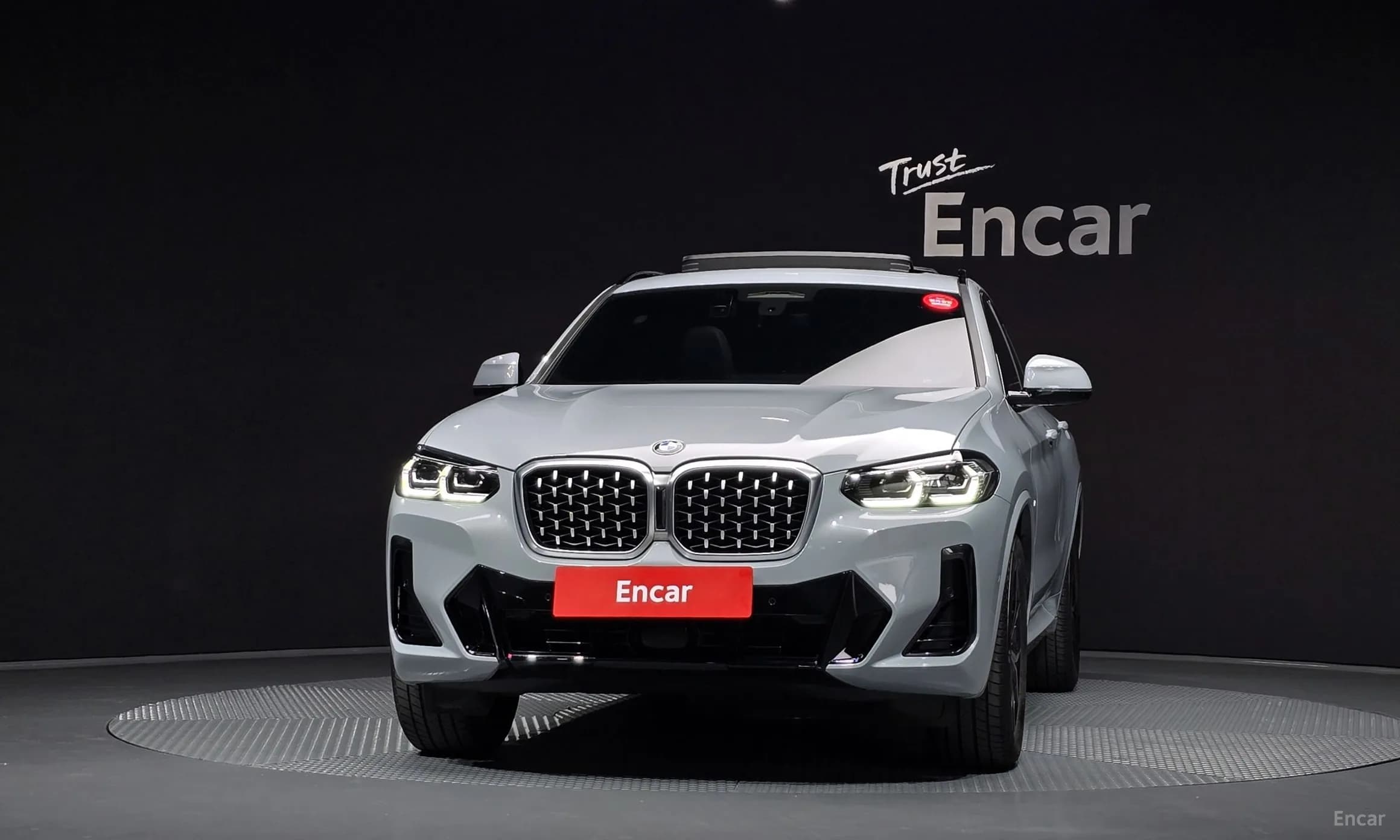 X4 (G02)