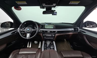 X5 (F15)