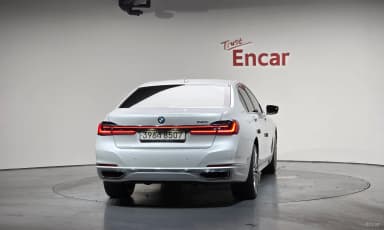 7 Series (G11)
