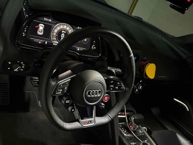 R8 (4S)