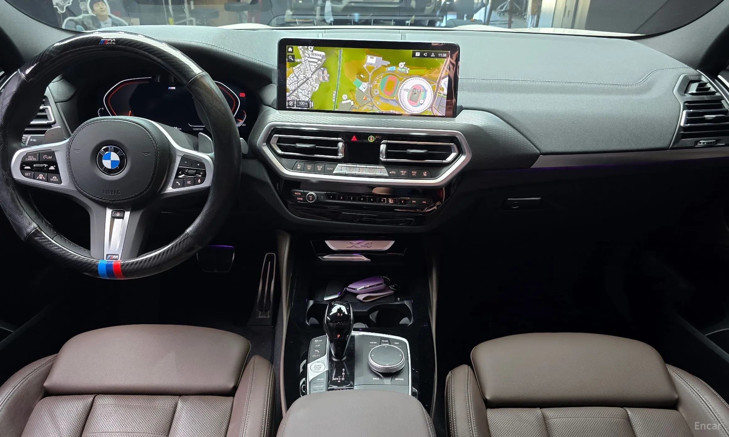 X4 (G02)