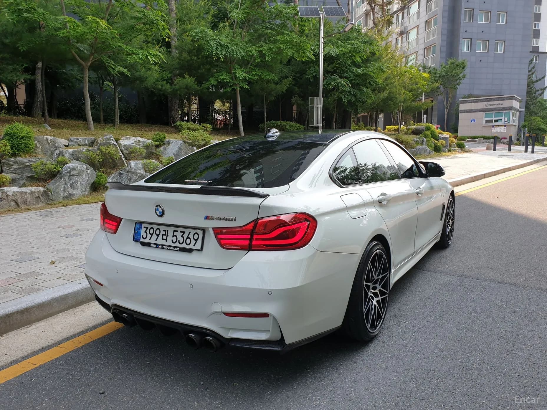 Series 4 (F32)