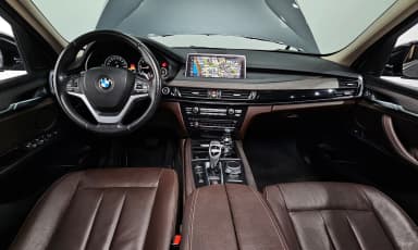 X5 (F15)