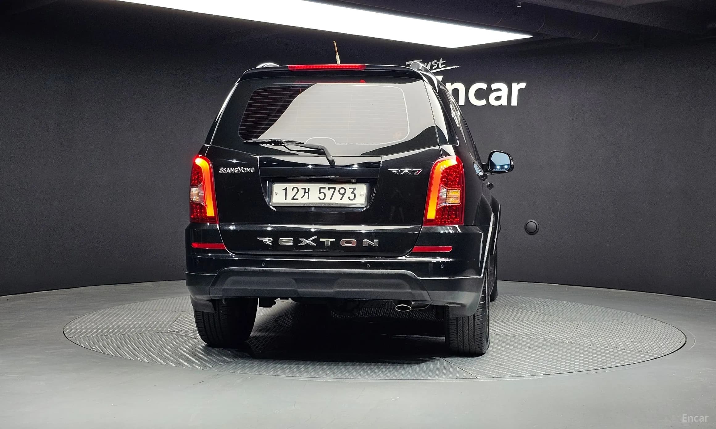 Rexton W