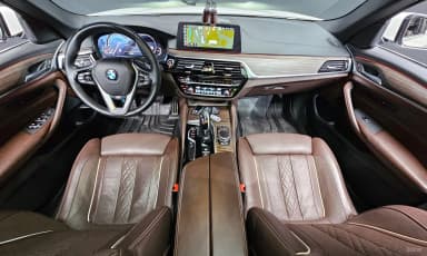 5 Series (G30)