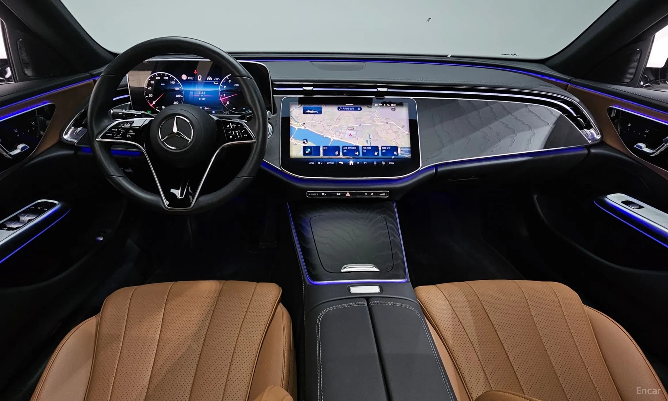 E-Class W214