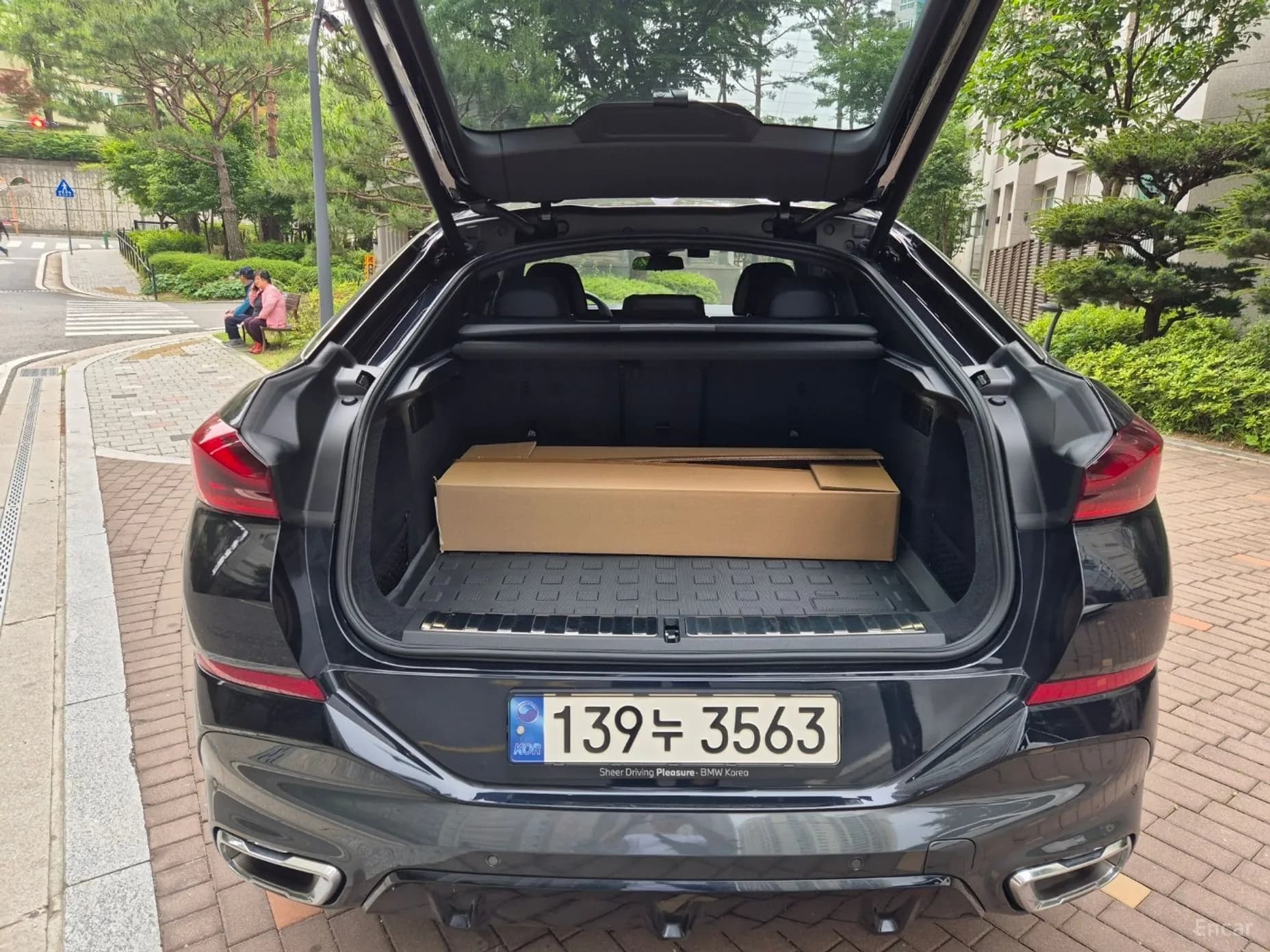 X6 (G06)