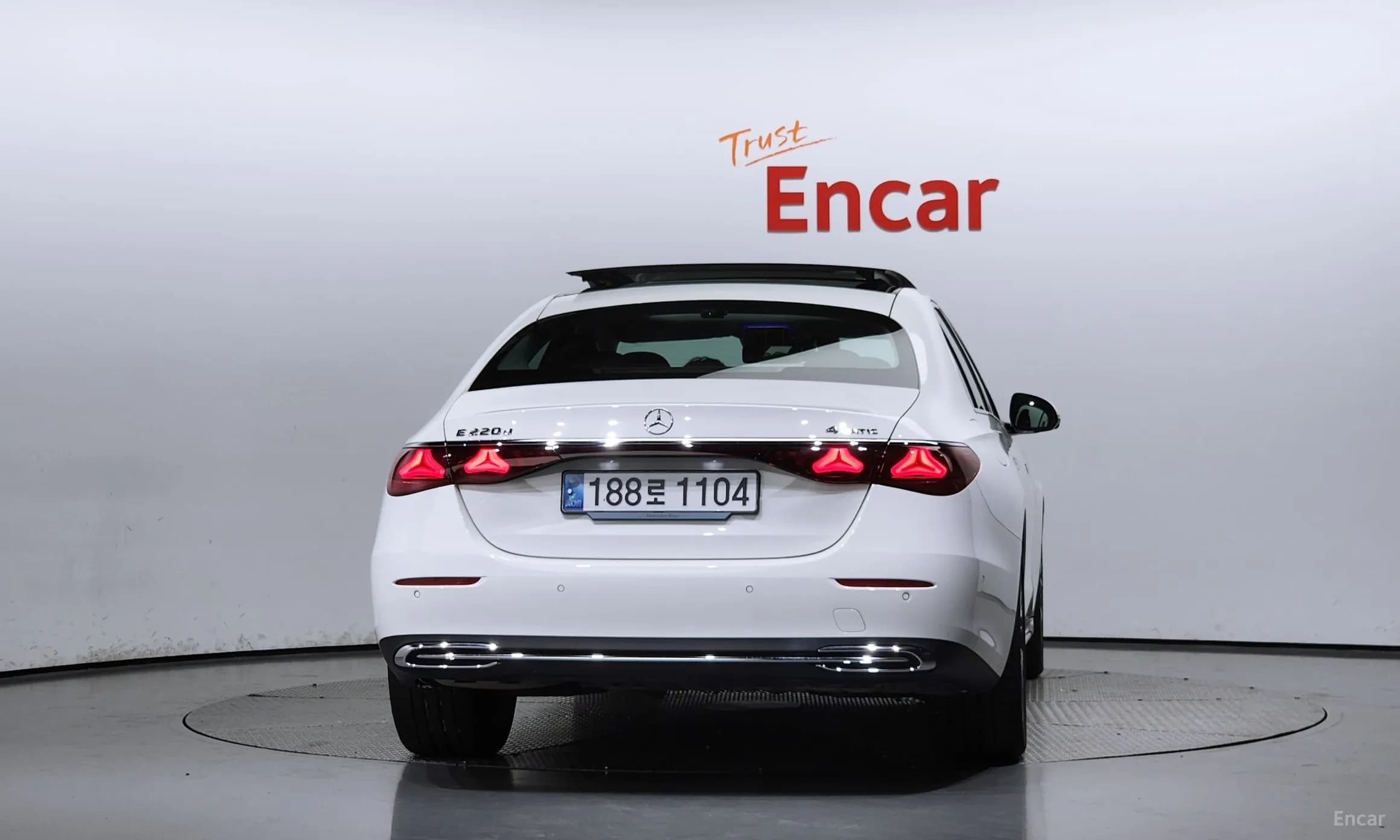 E-Class W214