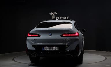 X4 (G02)