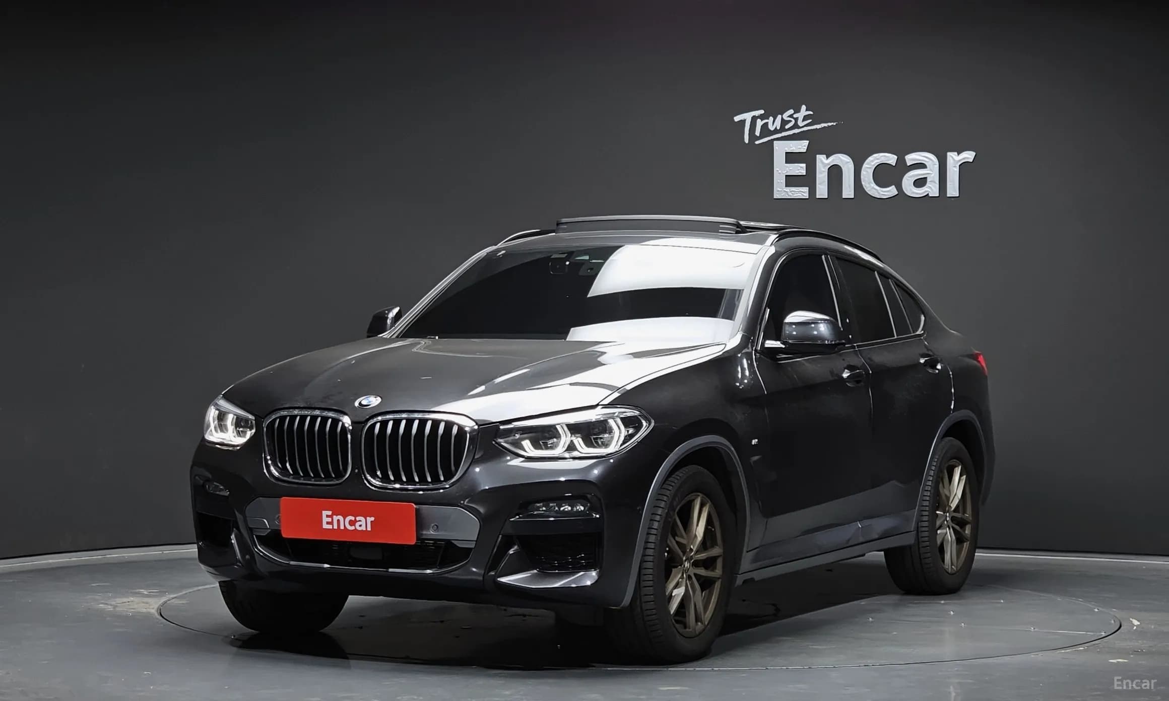 X4 (G02)