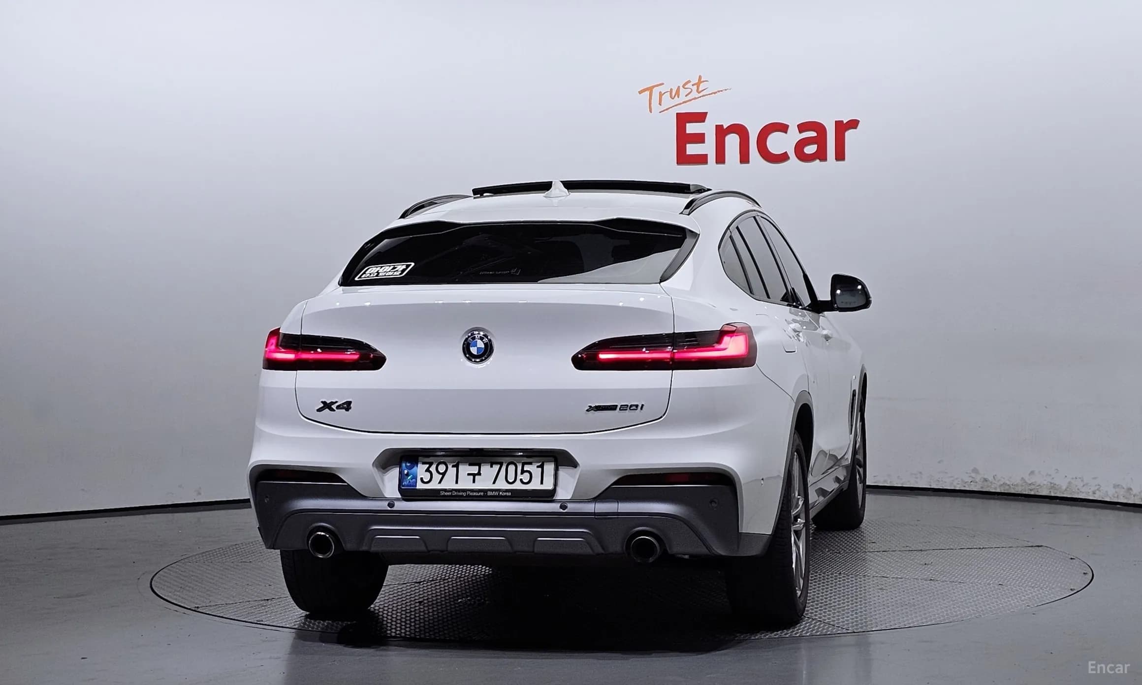 X4 (G02)