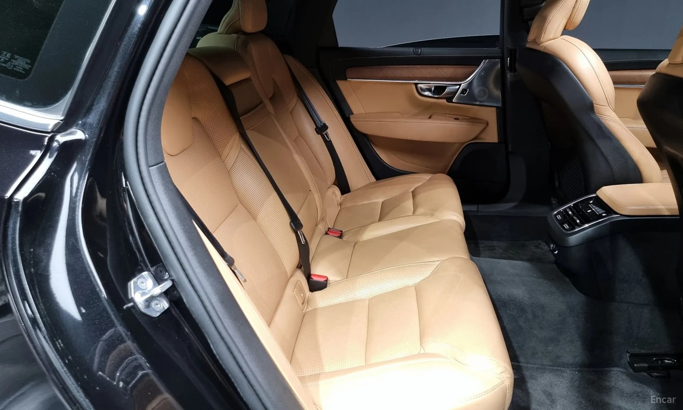 S90