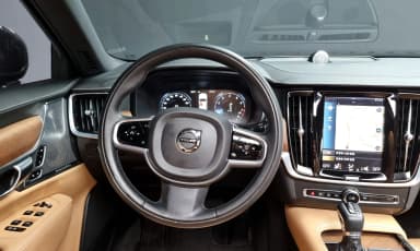 S90