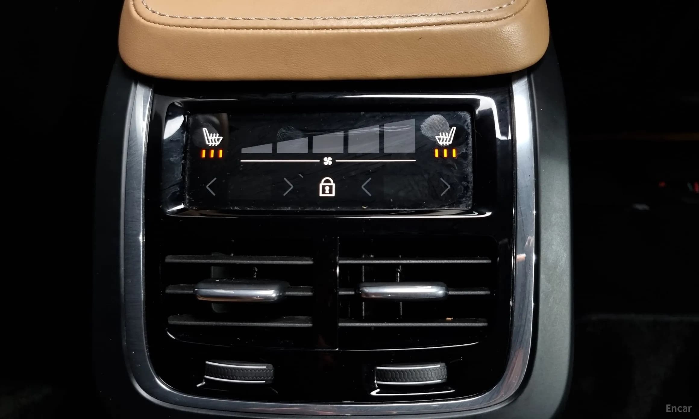 S90