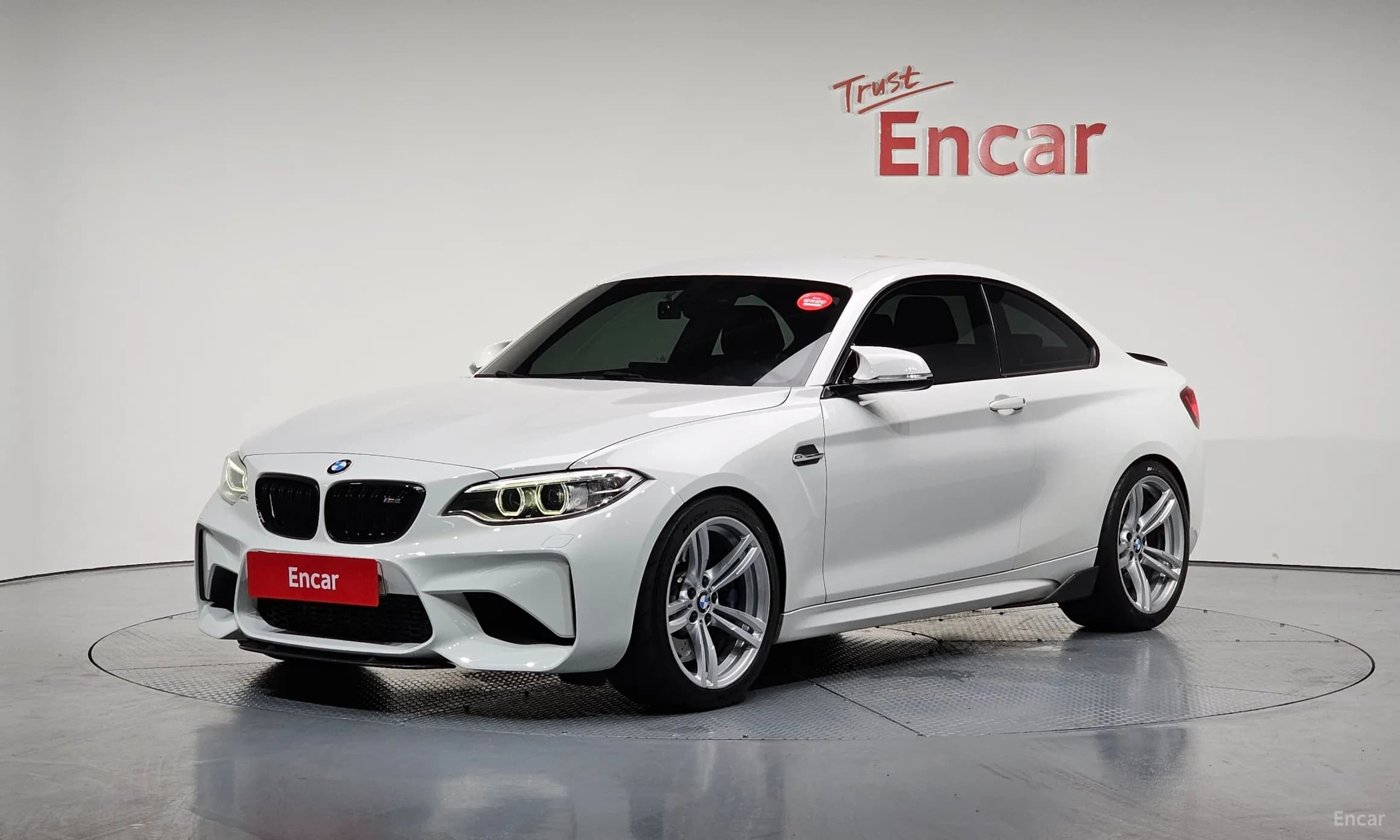 M2 (F87)