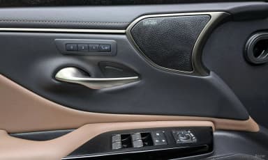 ES300h 7th Generation