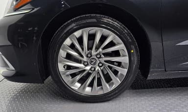 ES300h 7th Generation