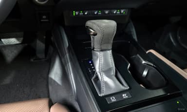 ES300h 7th Generation