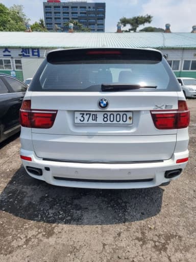 X5 (E70)