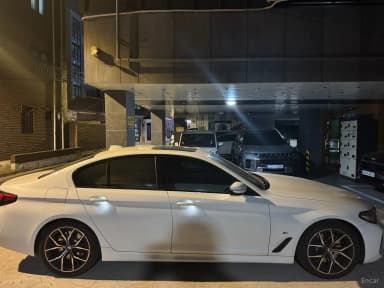 5 Series (G30)