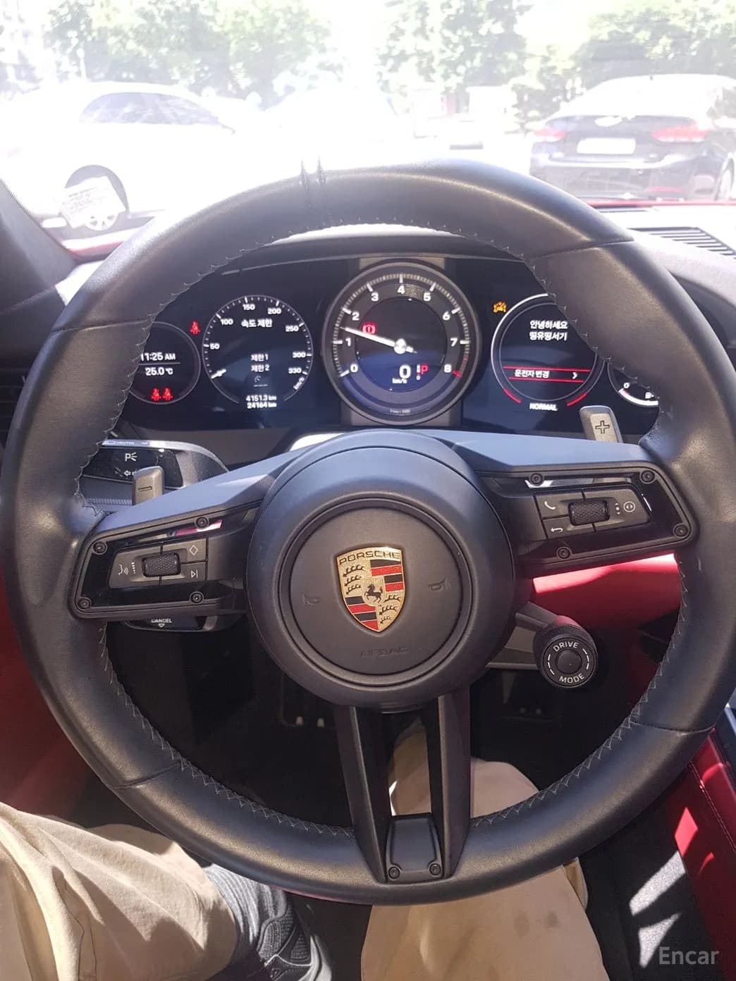 911 (992)