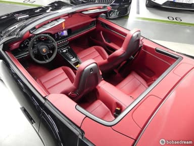 911 (992)