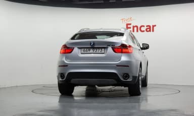 X6 (E71)