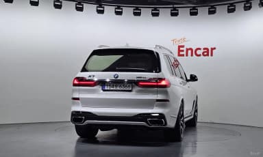 X7 (G07)