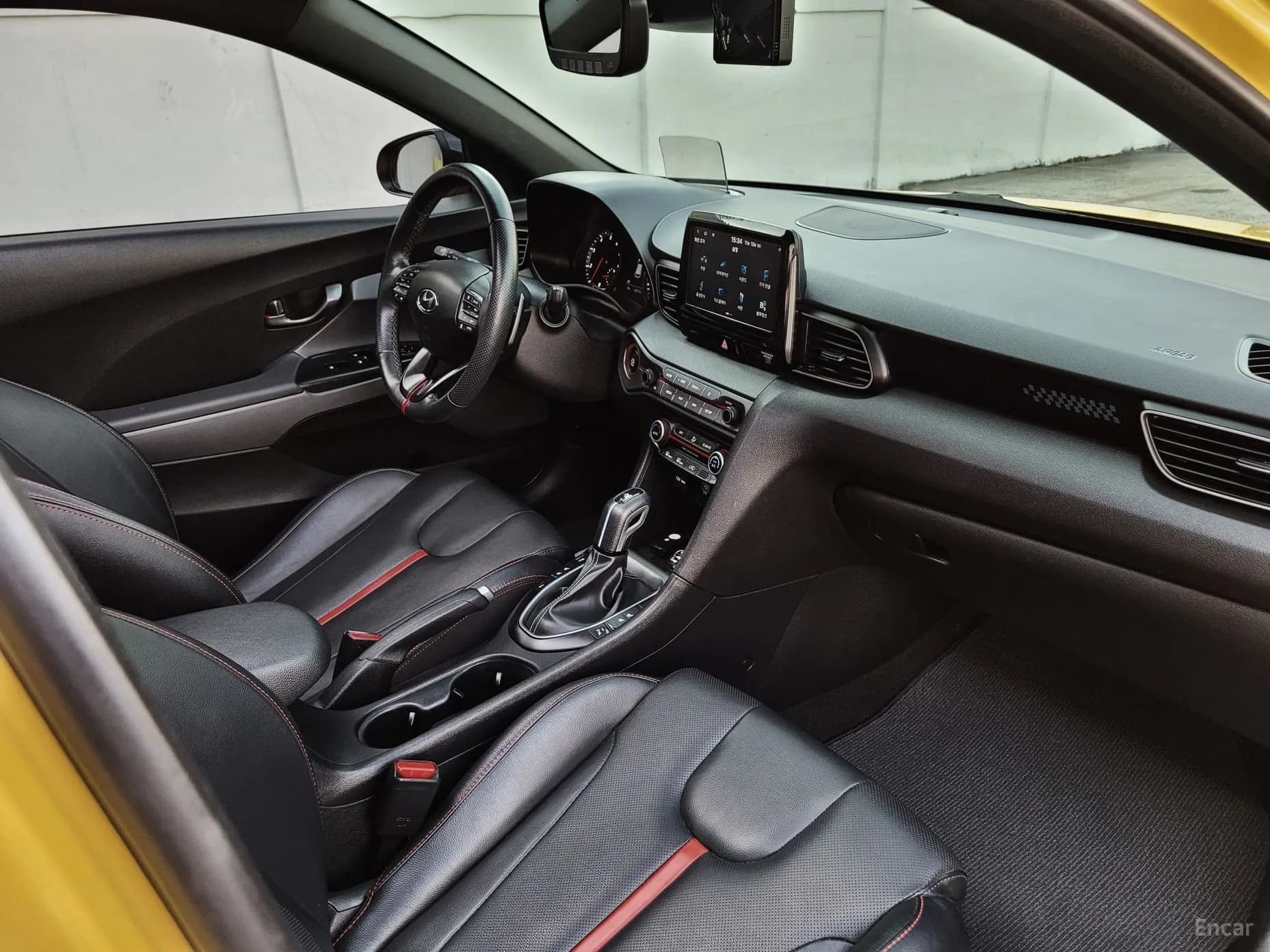 Veloster (JS)