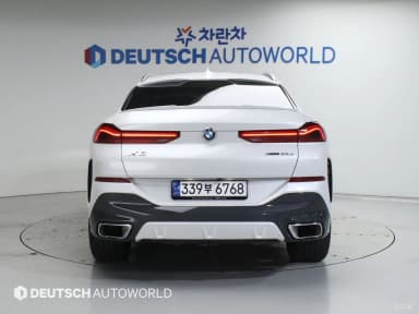 X6 (G06)